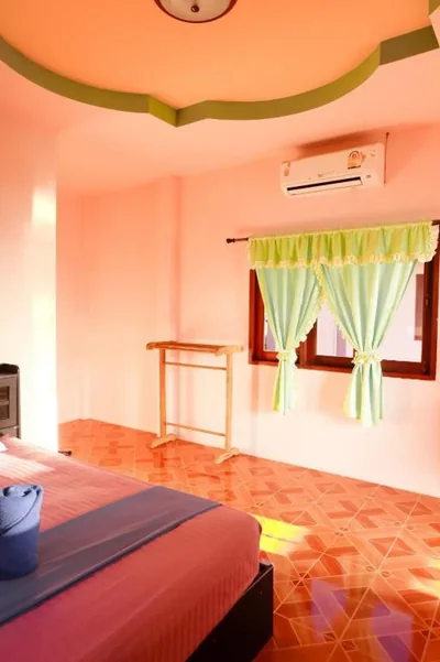 Standard Bungalow with Sea View and Air Conditioning — J.B.Hut Bungalows